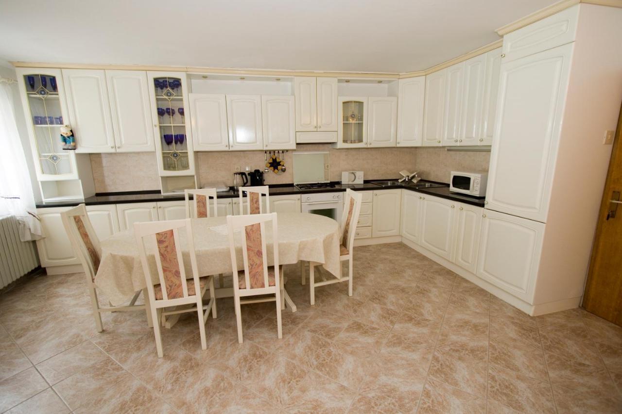 Holiday Home Makarska Eksteriør billede