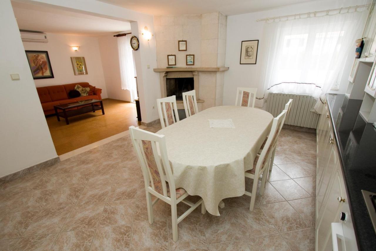 Holiday Home Makarska Eksteriør billede